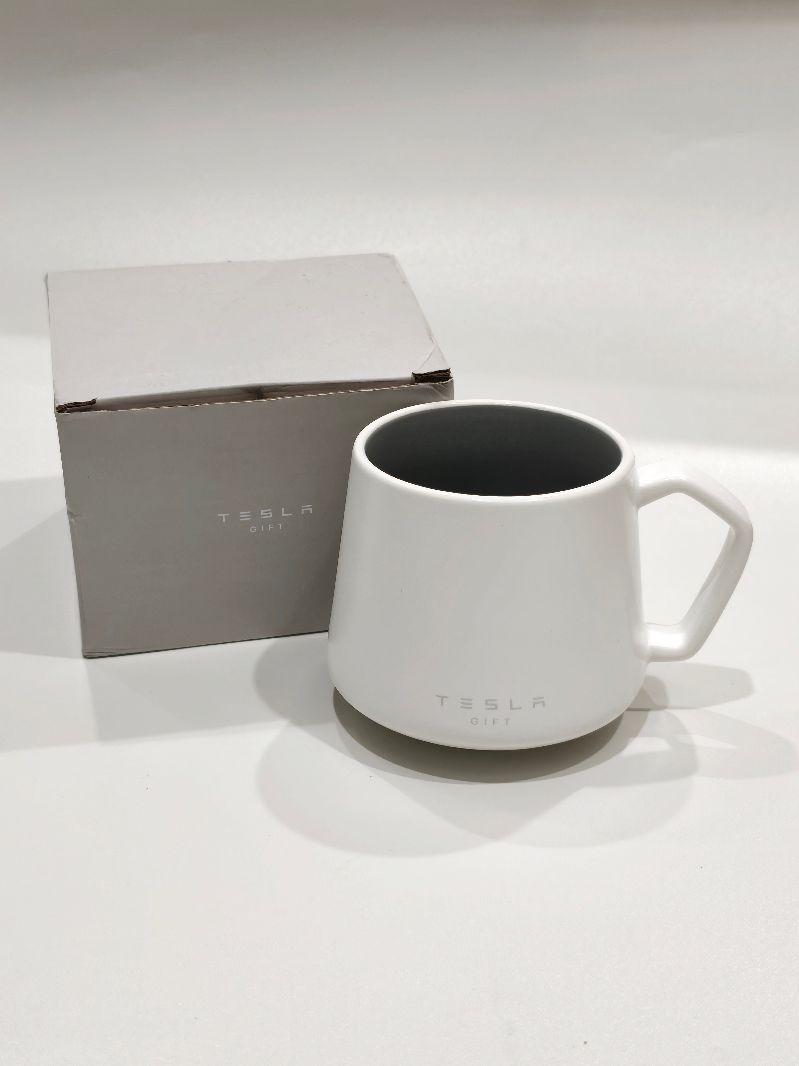 30天模型连送挑战 第153期今天【抽奖】送出的是：特斯拉 陶瓷杯评论区聊聊：买