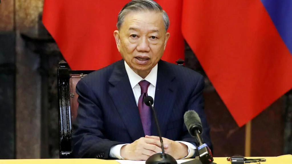 4天访问签32份协议，苏林访华满载而归，成果已经开始显现
4月17日，越南领导人