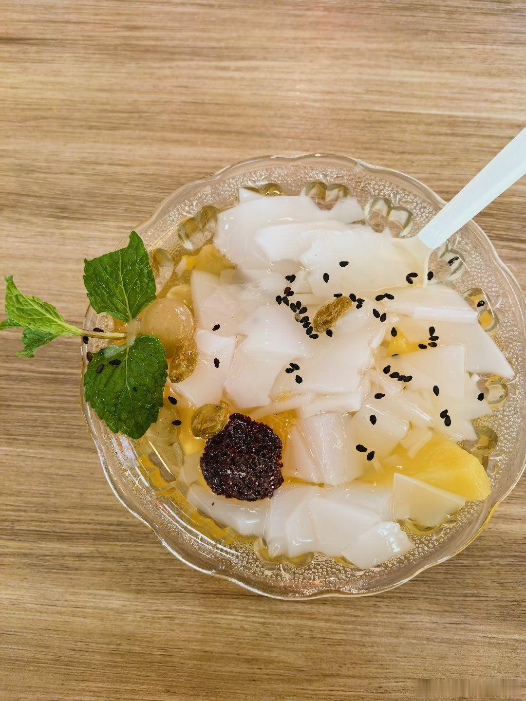 在温州，就应该来一份杏仁腐才对