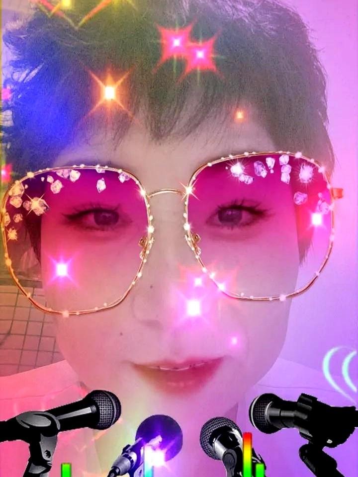 真没想到，一个平时只追剧刷短视频的宅女，居然被一场篮球赛给“收服”了。

本来只