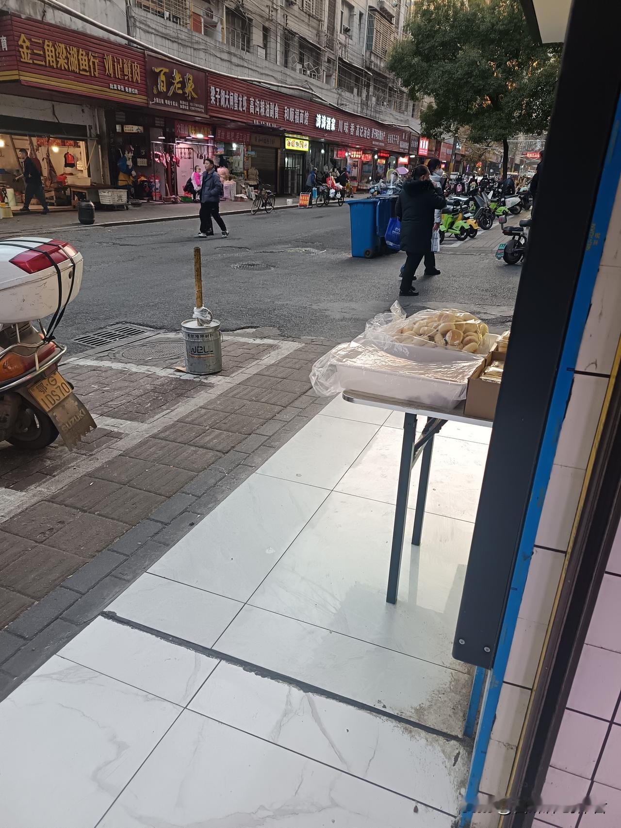 男子汉一言九鼎
小女子泗马难追