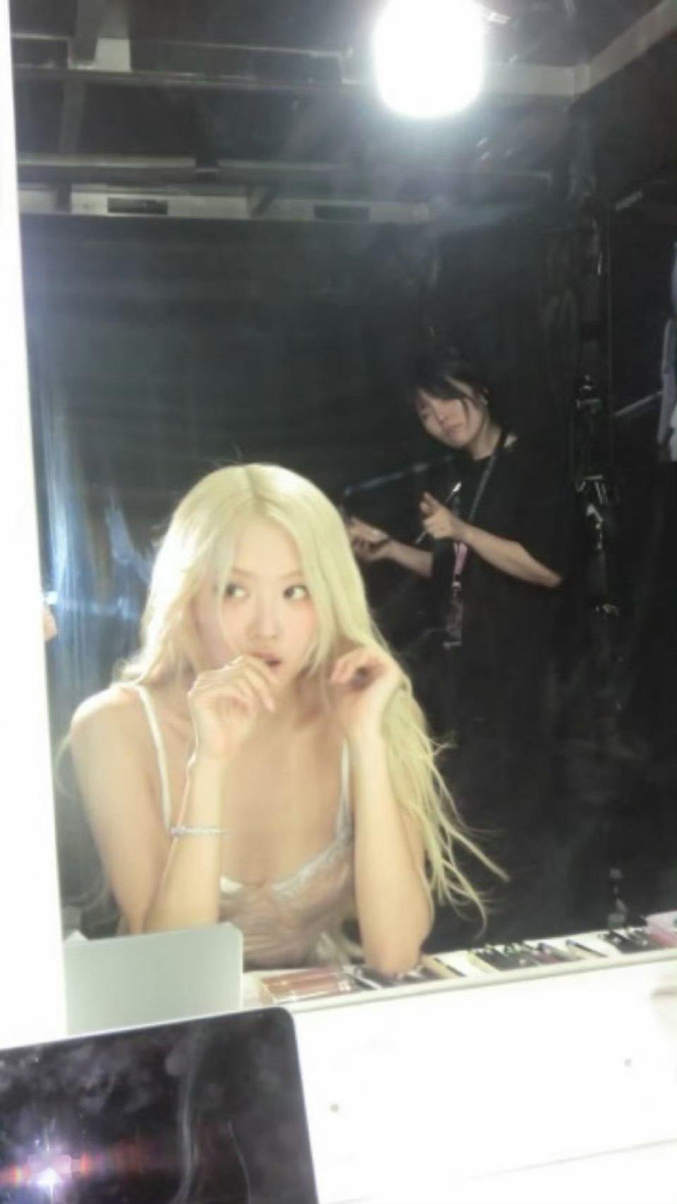 Rose嗓音太美了 谁听了 Rose 雅加达唱的《number one girl