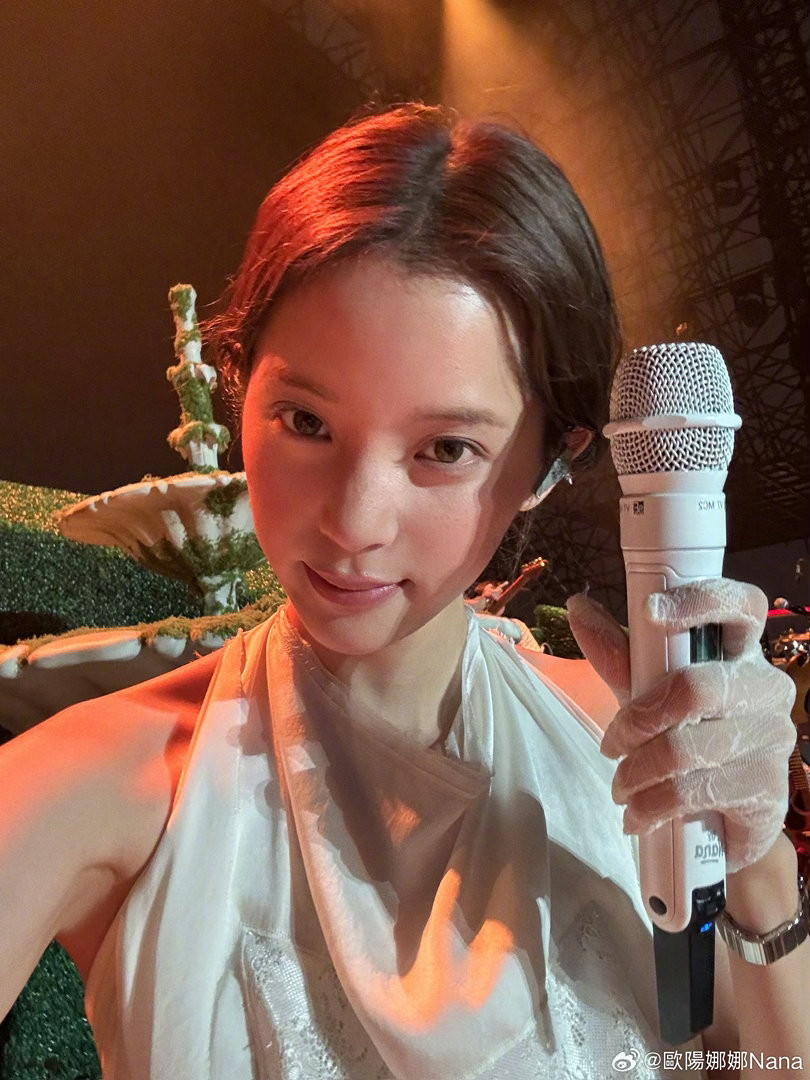 欧阳娜娜开演唱会初衷欧阳娜娜回应开演唱会初衷欧阳娜娜回应开演唱会的初衷，此次巡演