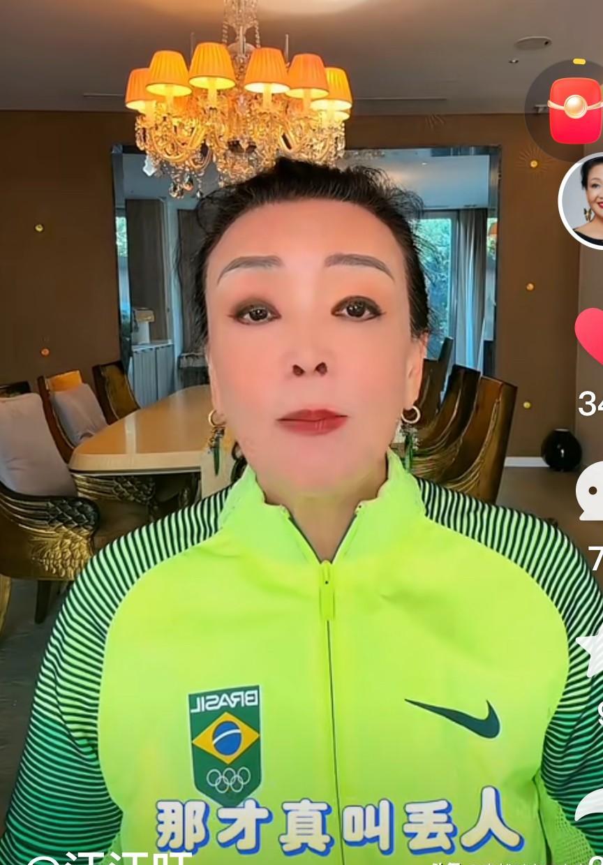 筱梅发律师函警告网友别传孩子照片，同一分钟，她主页挂着纸尿裤的购买链接。
律师