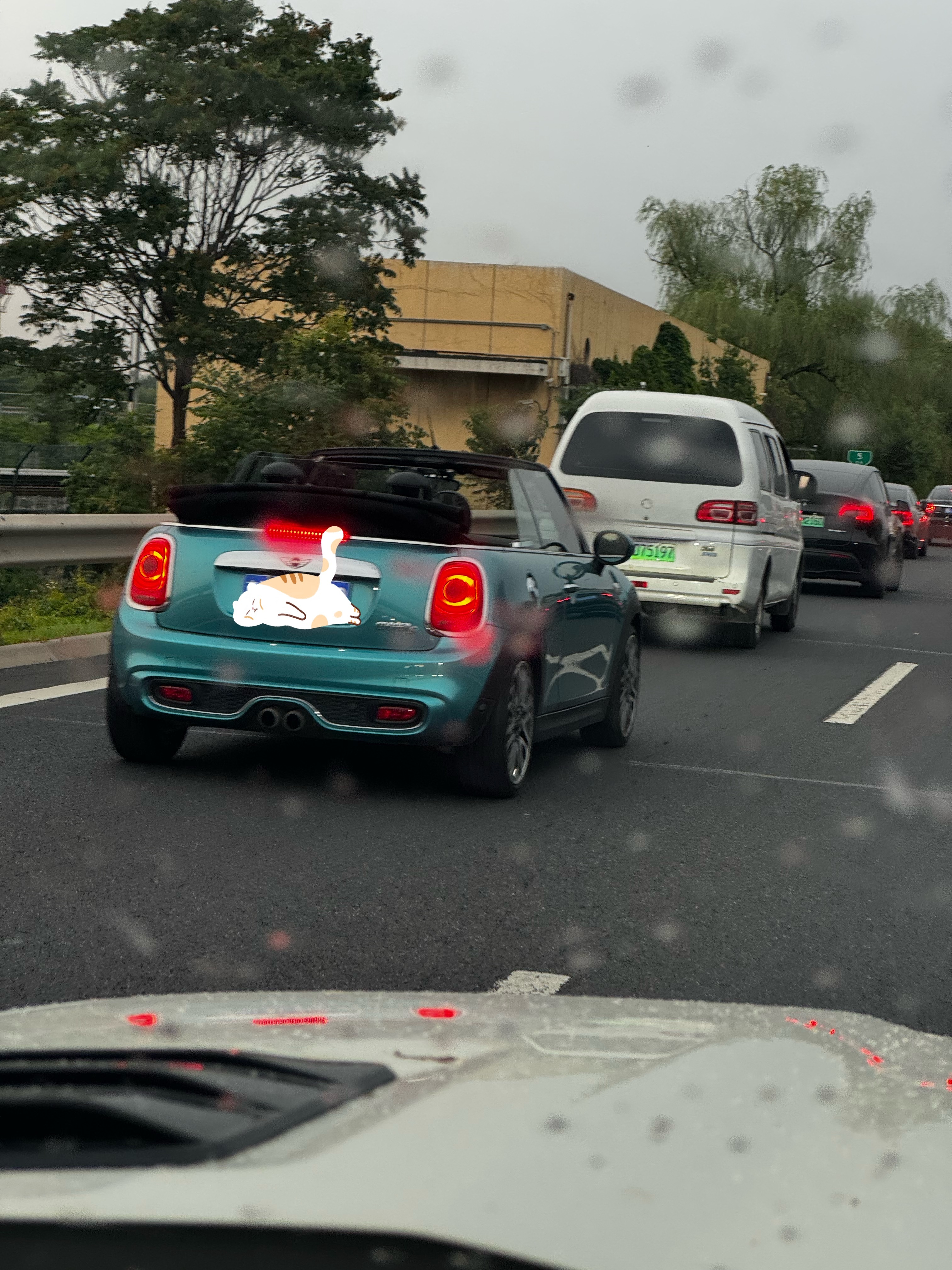 还真别说，敞篷是挺帅的甭管什么敞篷冒个泡 ​​​