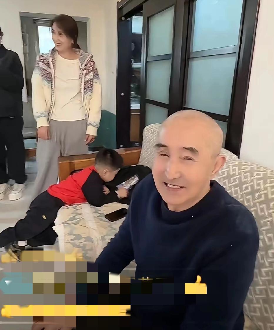 老爷子过生日，闺女，儿子，孙子，孙女还有姑爷子都来了。为什么没有看到琳琳妈一家人