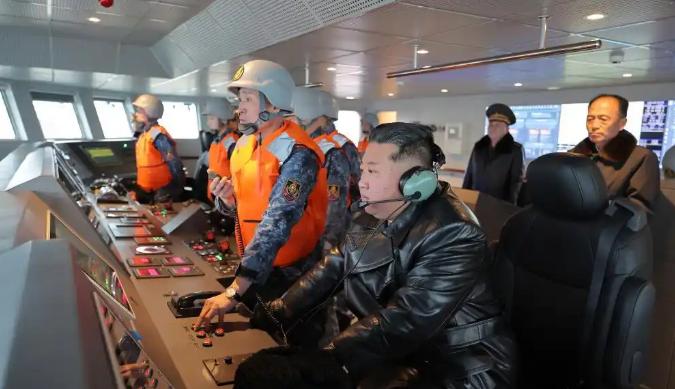 美伊打了足足6天，朝鲜突然发射巡航导弹，特朗普收到一封挑战书

2月28日，美伊