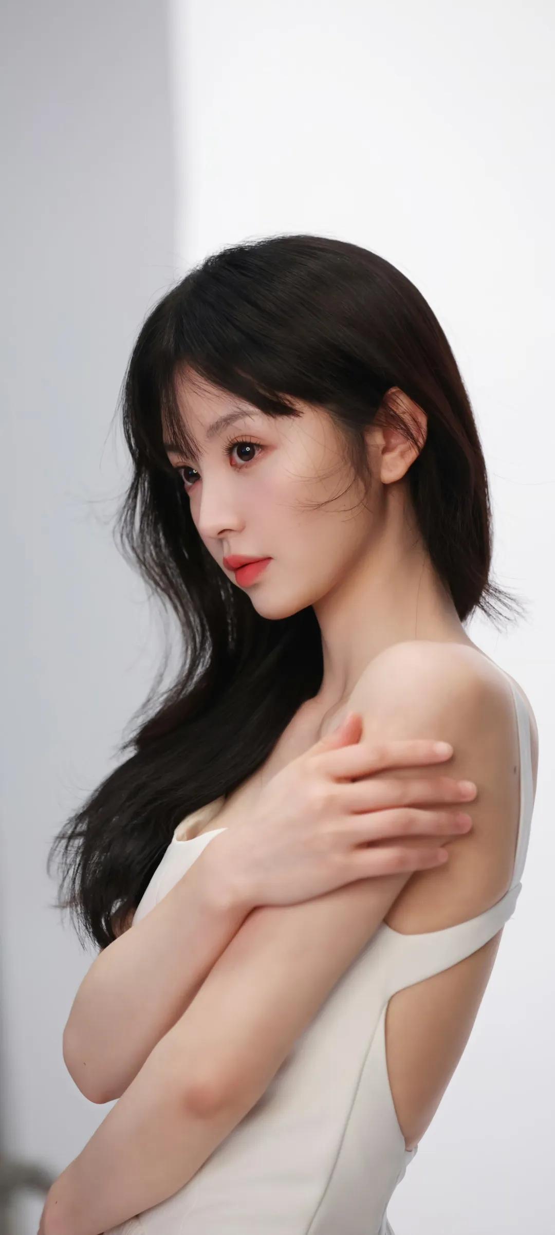 田曦薇。甜妹，穿搭分享