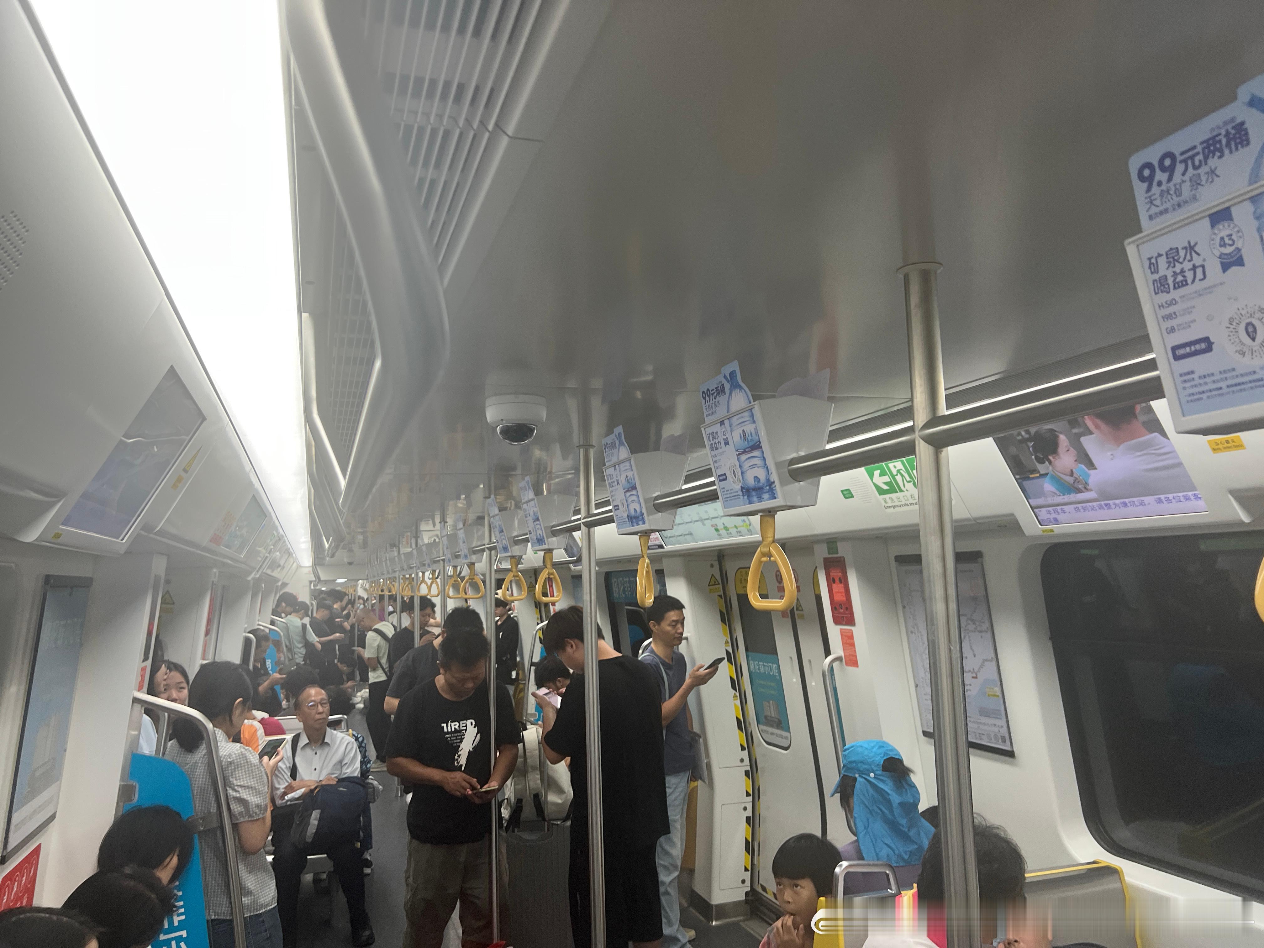 深圳地铁 网友：2026年7月15日（周三，阴雨天）11:50，深圳地铁14号线