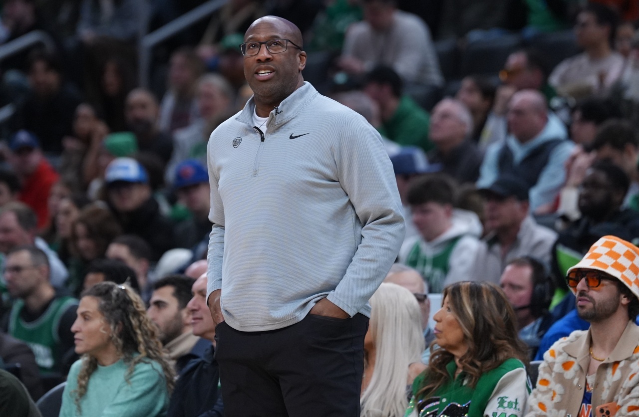 尼克斯和活塞打过季后赛吧？好像是打到抢七涉险过关的？凯尔特人vs尼克斯