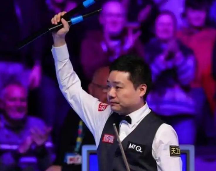 复仇战，丁俊晖三连鞭，3-0领先克星唐纳森！
      英锦赛1/8决赛，中国