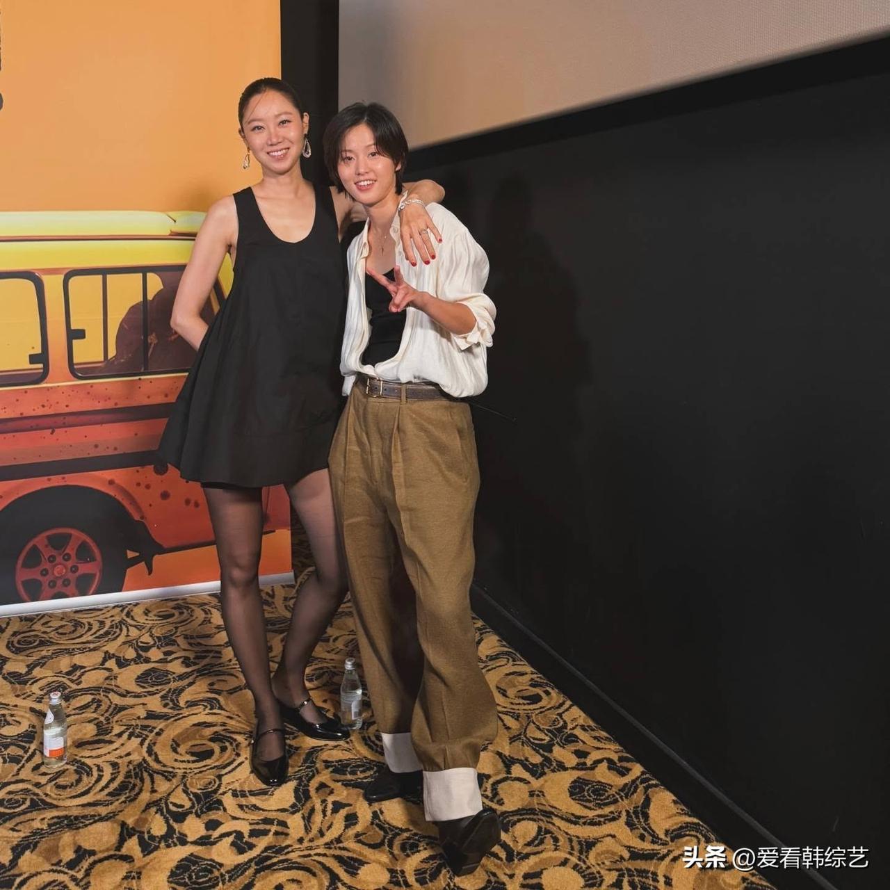16日，演员孔孝真在Instagram上传了多张照片，并配文“距离上映又近了一天
