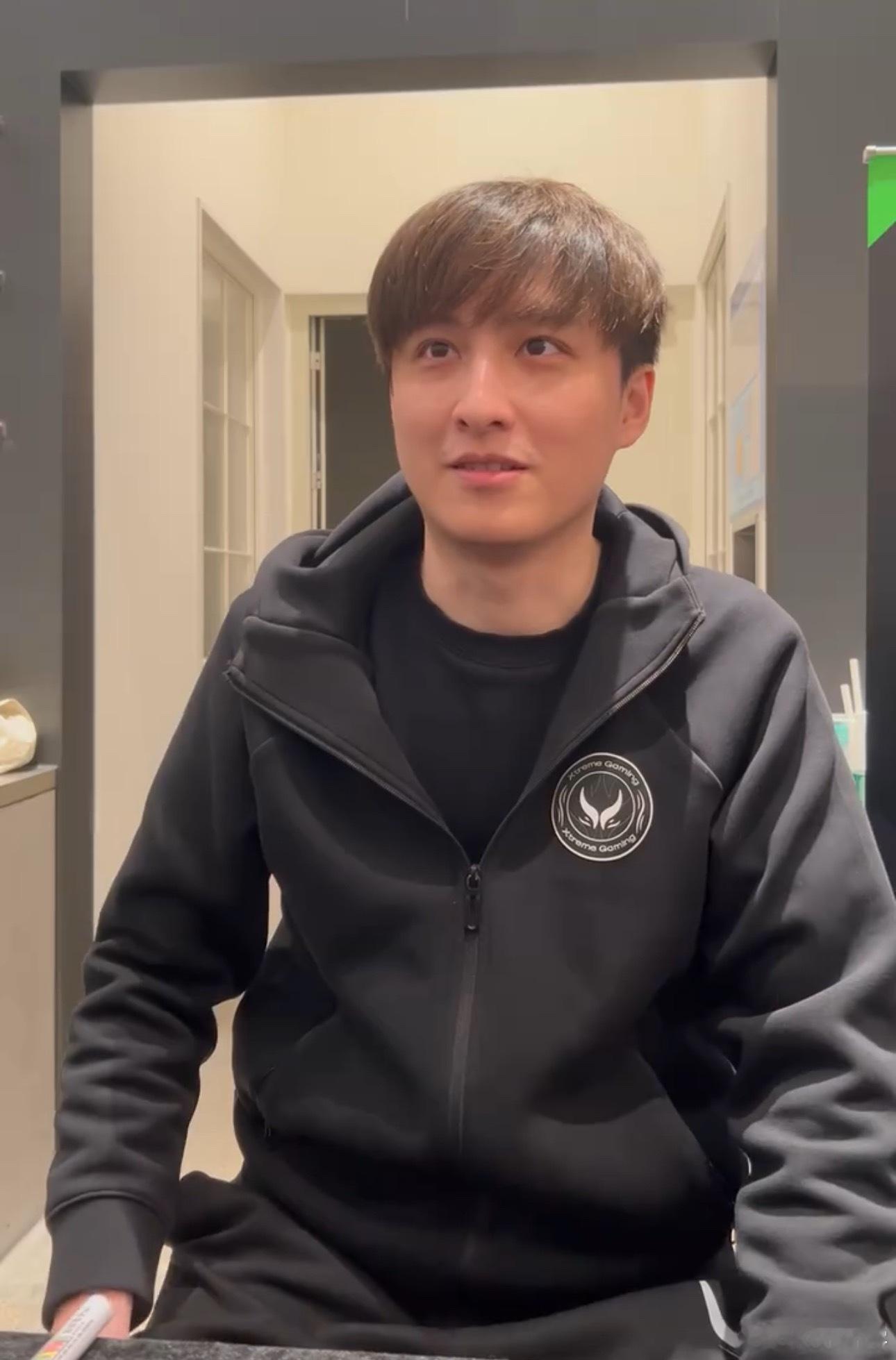 哥哥昨天赛后采访评价皮队“yang神比大多数三号位都厉害！”dota2