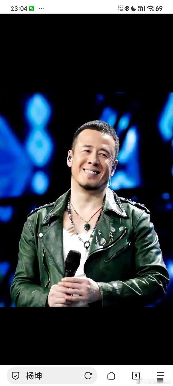 杨坤说老歌手更渴望歌手舞台杨坤这番话说得特别实在，老歌手一路走来，最珍惜的还是纯