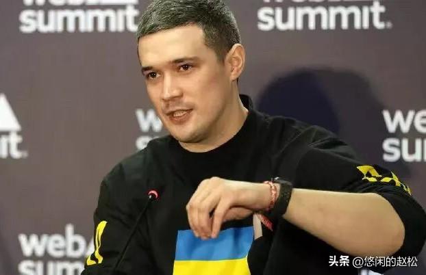 看来乌克兰这位35岁的国防部长更深得民心，泽连斯基怎么也没有想到，走错一步竟引发
