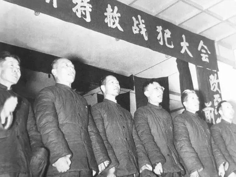 在周总理宴请溥仪的饭局上，溥仪讲起关于慈禧的往事，引发周总理久久沉思，会是什么故