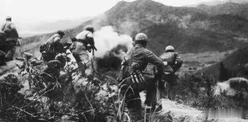 为什么志愿军14小时穿插145华里被誉为“人类轻步兵史上的奇迹”?       