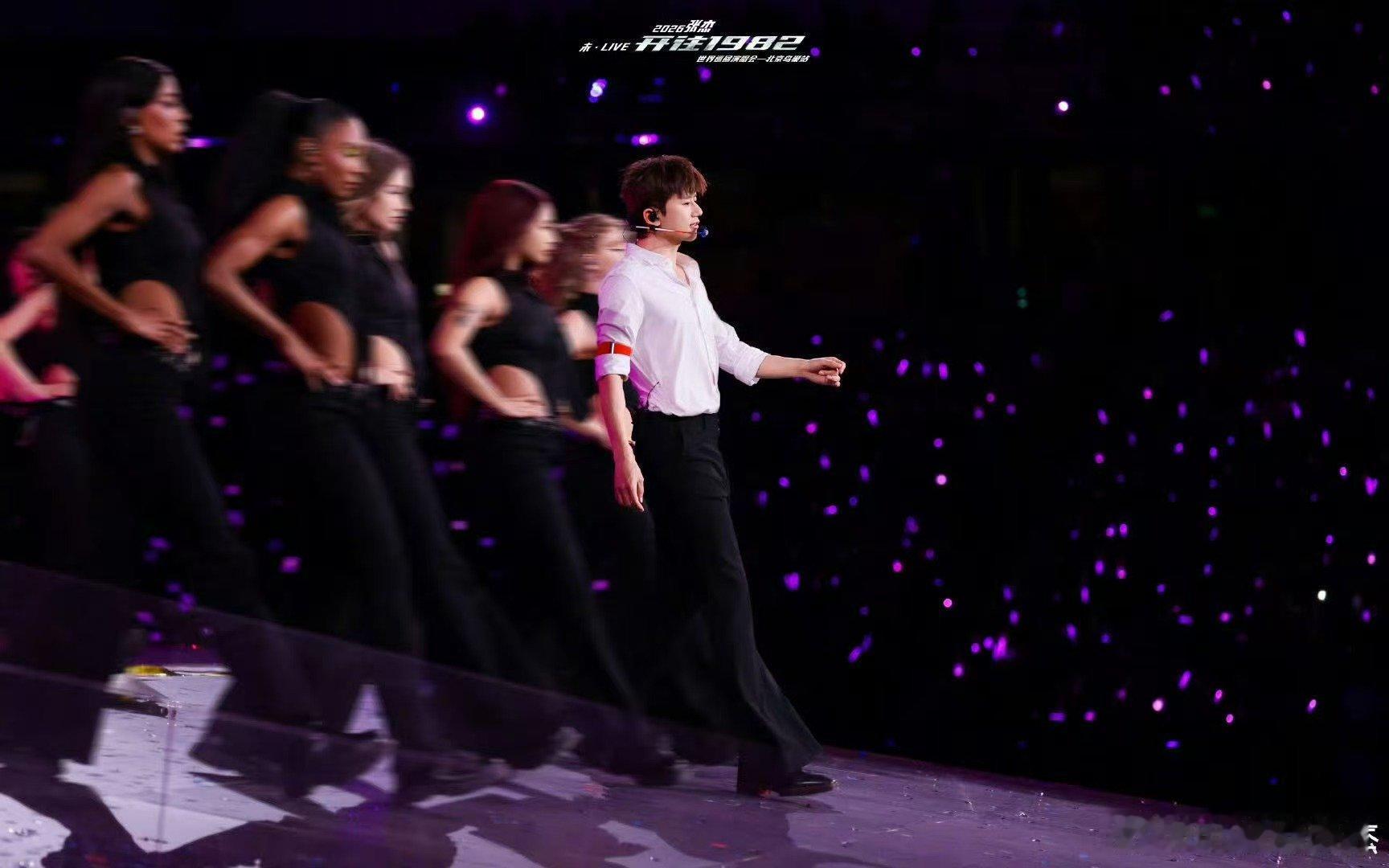 张杰414特别版点歌台414 专属点歌台上线，想听的歌都能投进鸟巢舞台，这也太让