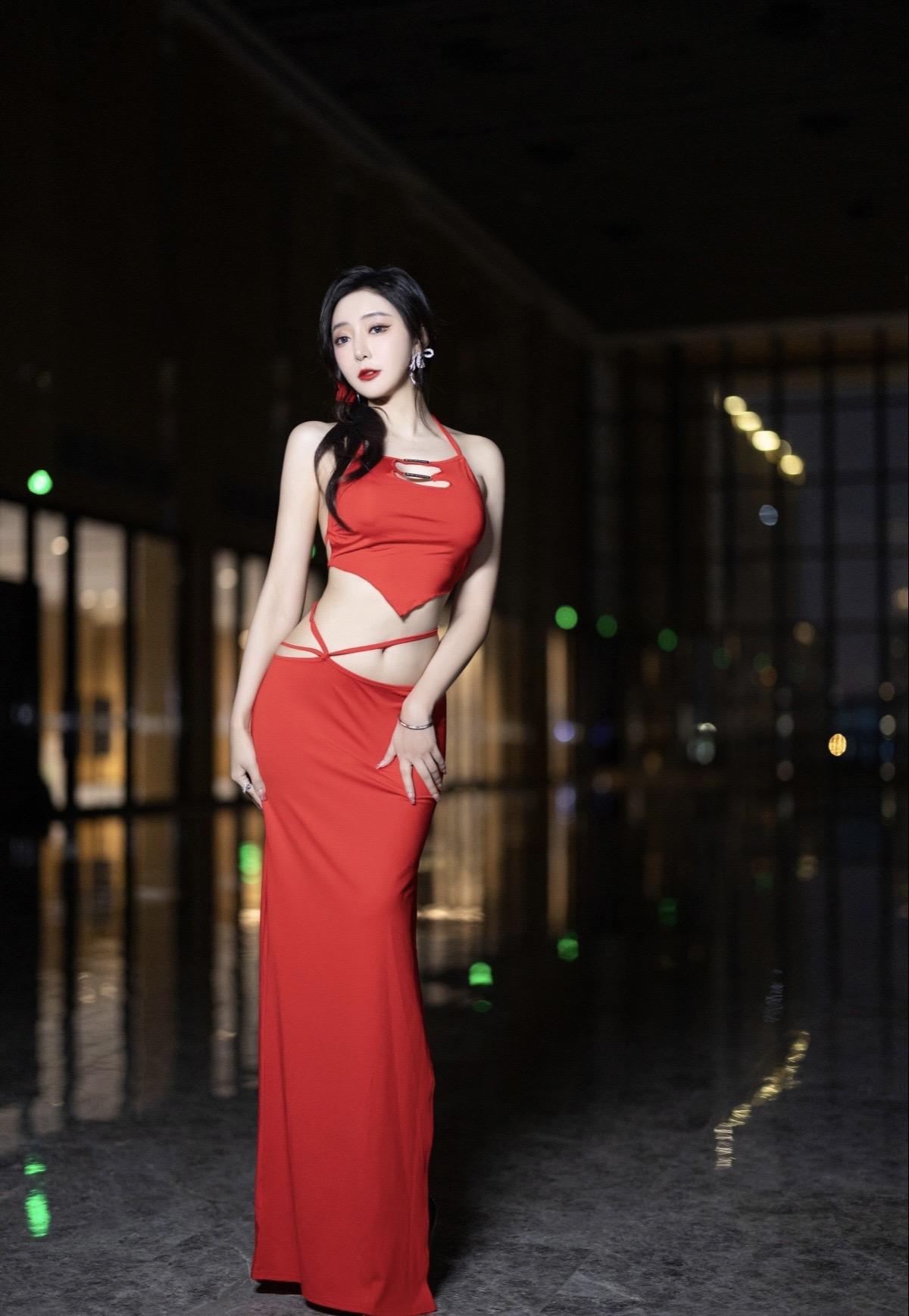 当你读到我这句话的时候，便有几秒属于我

王馨瑶