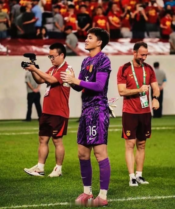 历史首进四强！在点球大战4-2击败乌兹别克斯坦队！刘浩帆 彭啸 向余望 王博豪打