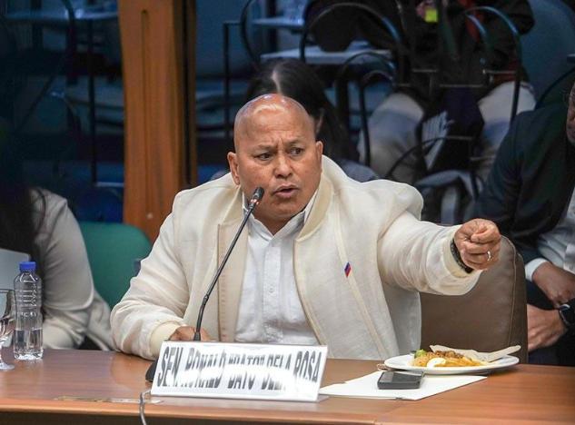 菲律宾媒体消息，参议员巴托・德拉罗萨自 11 月 11 日起持续缺席参议院会议，