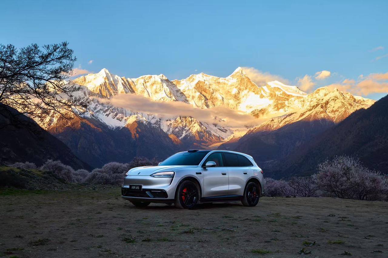 问界M6的静谧性全靠真材实料
刷问界M6动态视频，才知道什么叫把NVH静谧性堆料