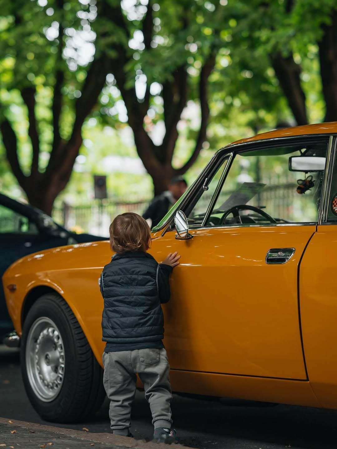 ClassicCars AlfaRomeo 1300GT Junior