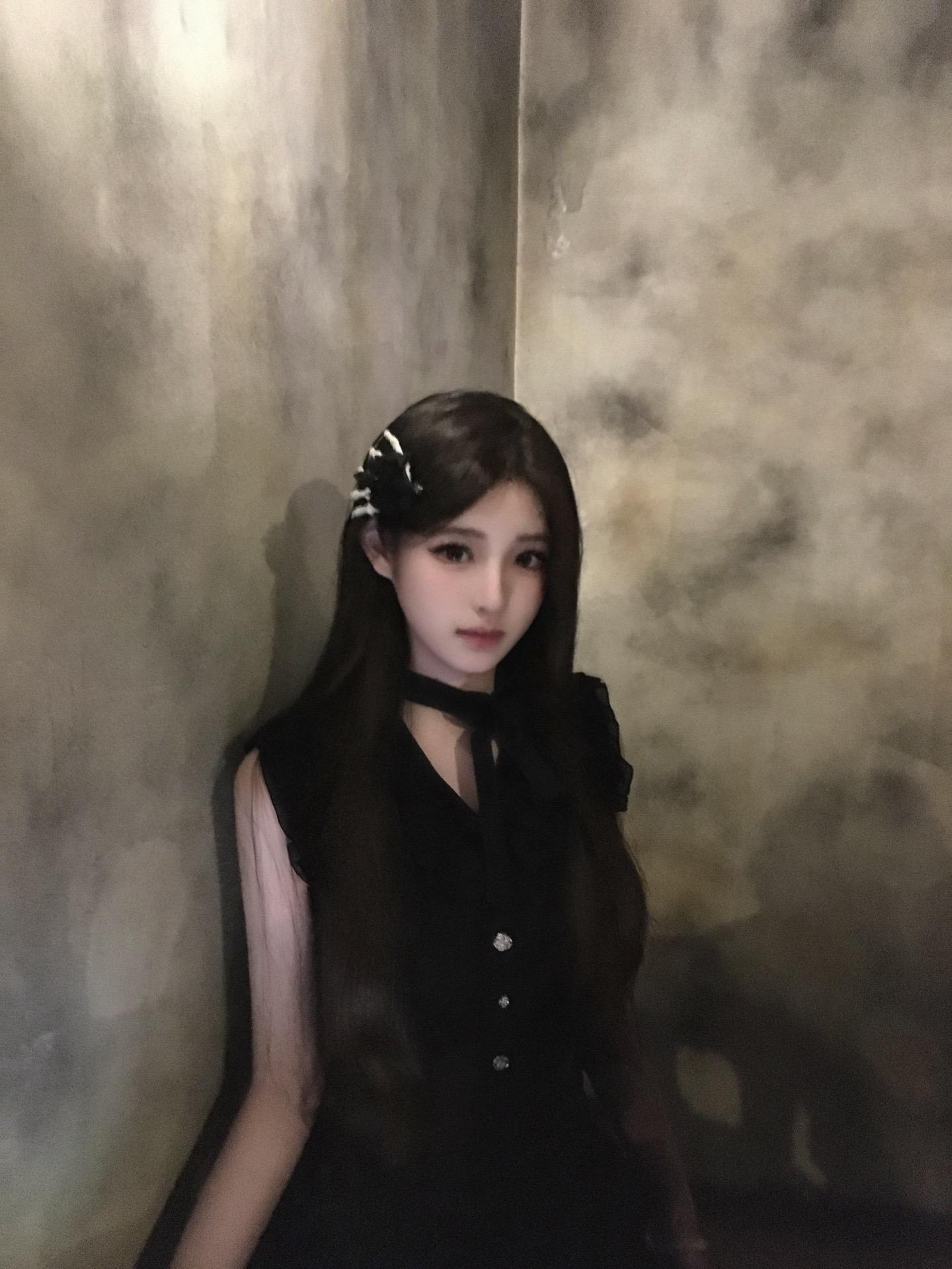 🕸️𝖍𝖆𝖑𝖑𝖔𝖜𝖊𝖊𝖓💀⋆⁺₊⋆☾⋆⁺₊⋆给我糖吃