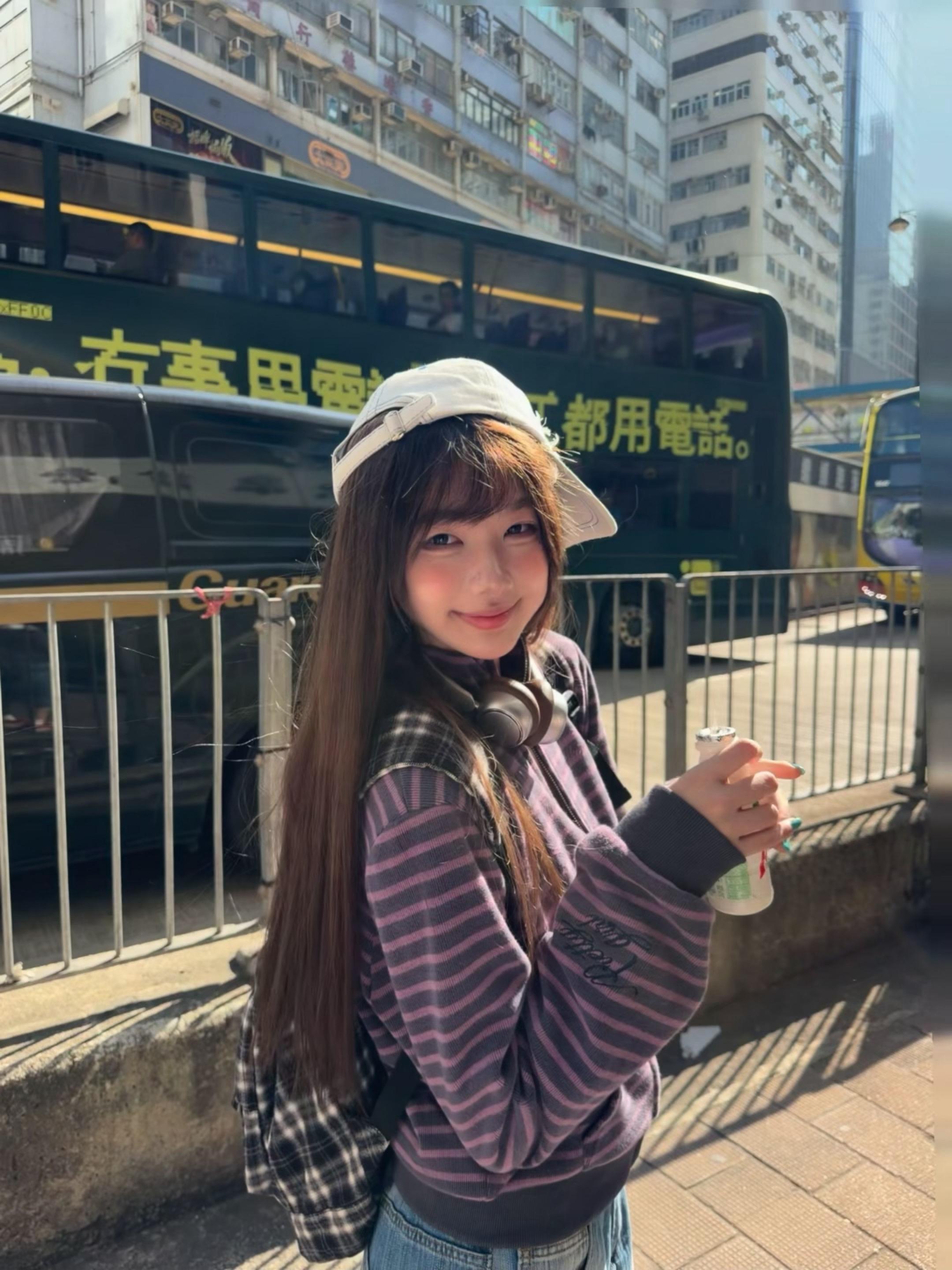 我总想抓住点什么 或许是你外套的一角