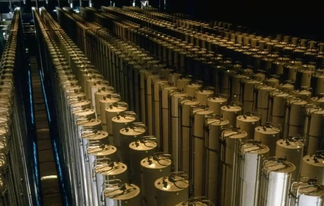 难怪高市早苗叫嚣武力介入台海，日本储存大量核材料，可制造6000枚核弹。

有网