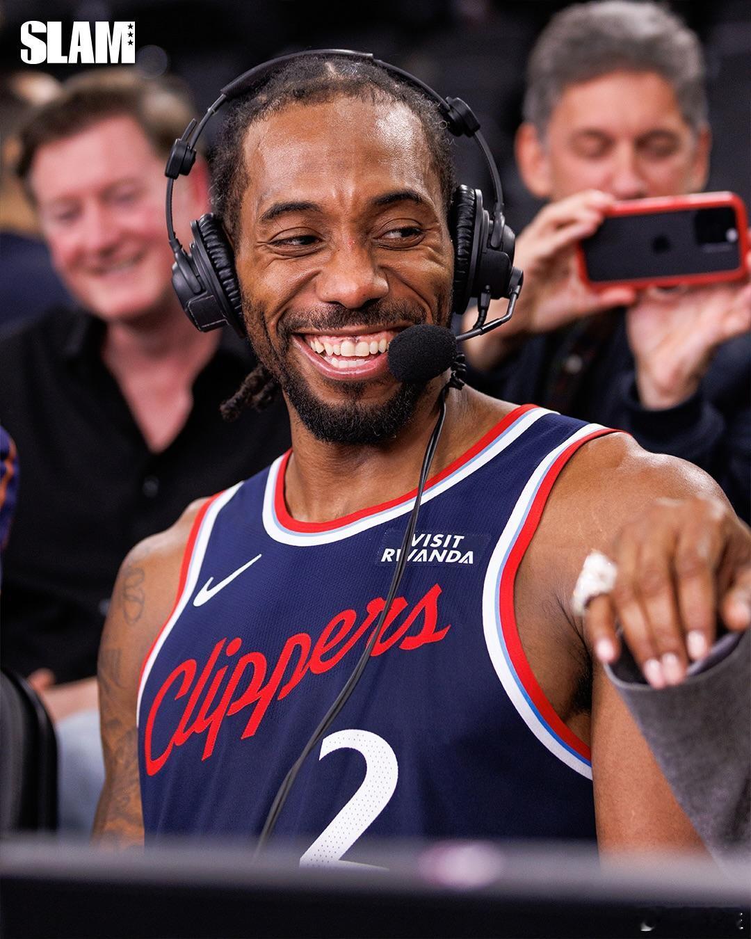 明天是考验北伐快船的又一场硬仗。客场对阵尼克斯。 