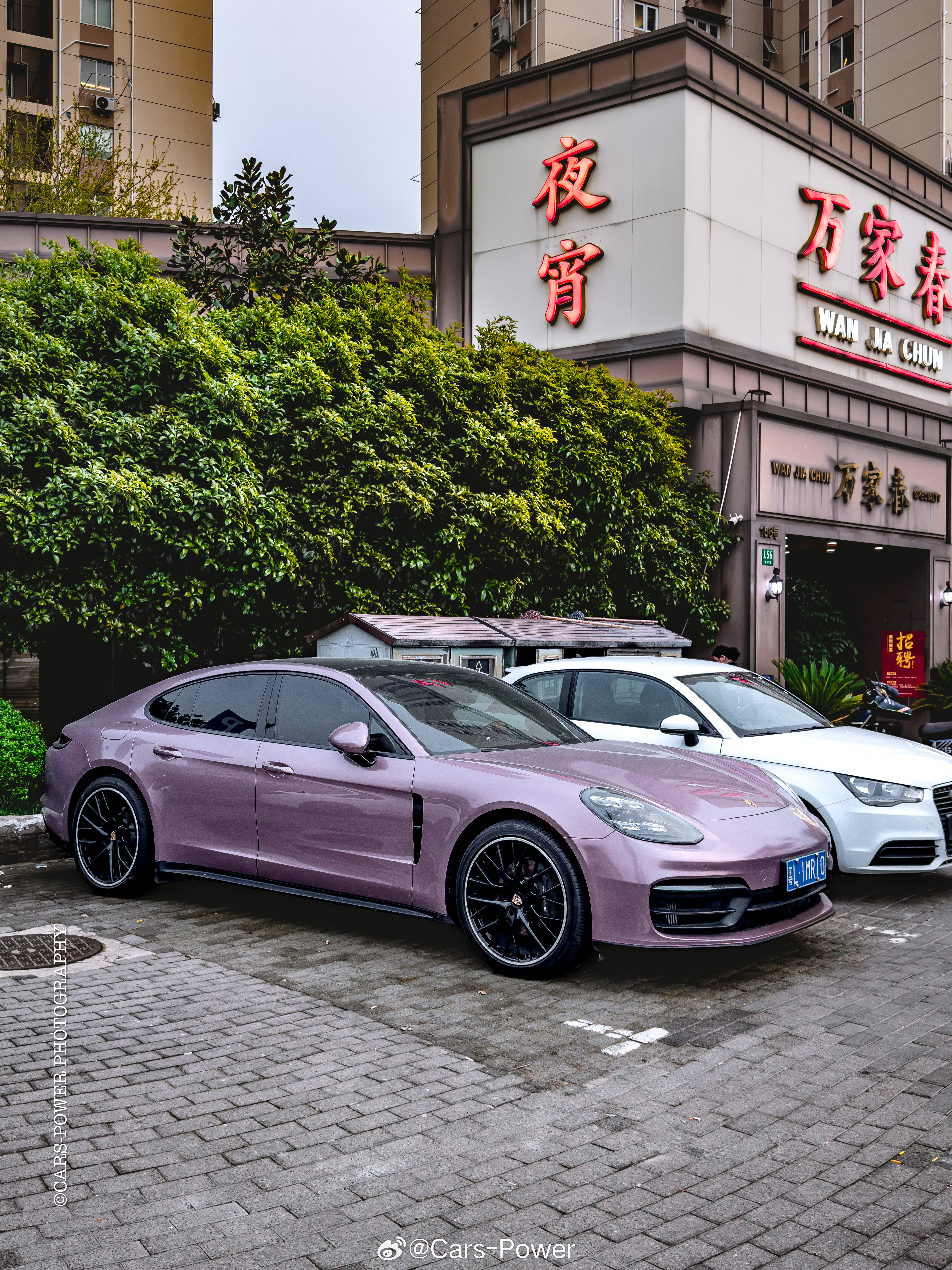 一直被模仿从未被超越还是原版帅有没有？🌸🌸🌸冰莓粉保时捷panamera?