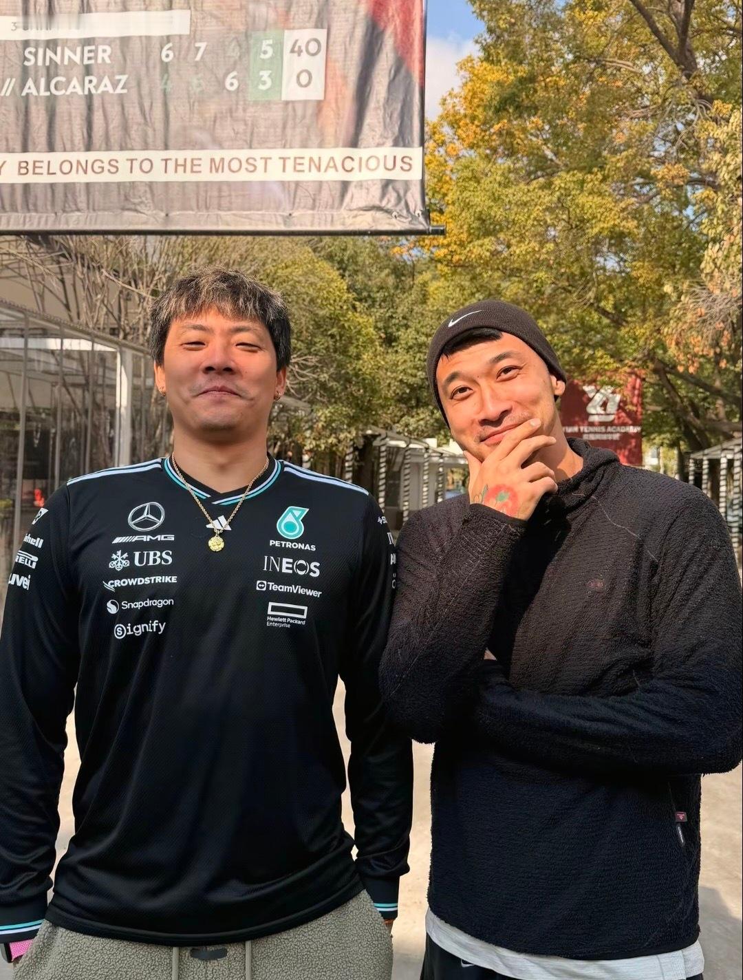 爸爸妈妈我爱你们 