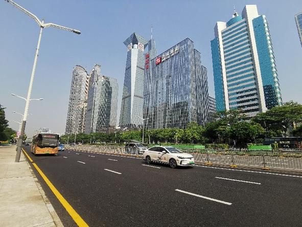 网约车抽成乱象亟待整治，上海人大代表建言：平台抽成应严控在10%以内
 
中国的
