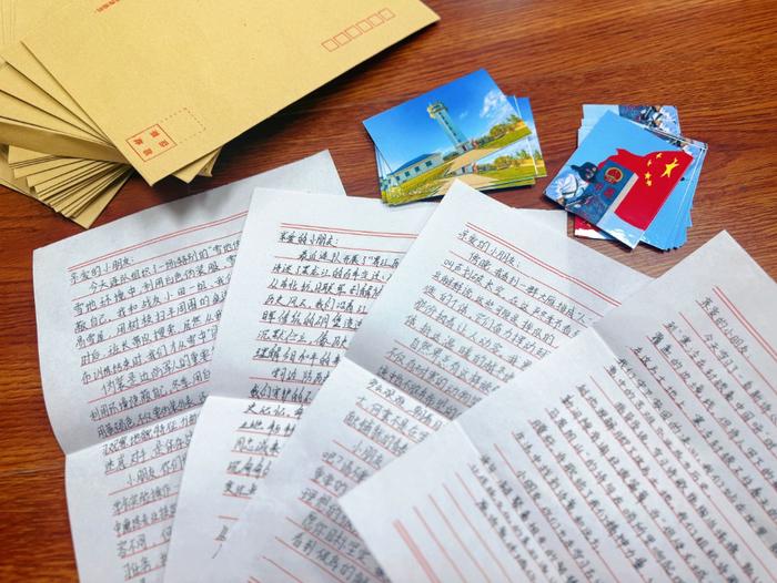 字里行间流淌着对祖国的赤诚！济南这所小学收到来自祖国东极哨所的55封书信！“早晨