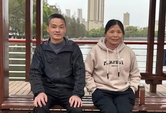 23年断联，大伯千里寻侄女归还全部遗产，这格局太难得！
 
“这样的人品全国罕见