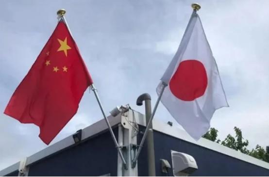 中国对日“工业斩首”！

最新报道，在持续施压日本首相无效后，中国祭出新的“杀招