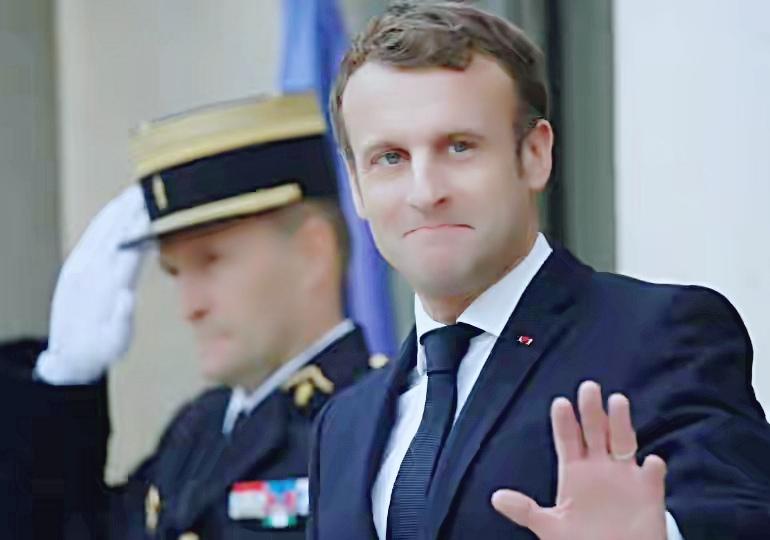 法国总统马克龙计划禁止15至16岁以下青少年使用社交媒体，这里面存在两个争议性问