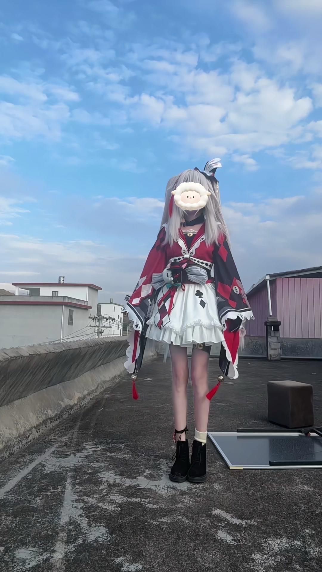 火花cos：星穹铁道红衣杀疯了！🔥谁懂啊！cos火花的时候真的被自己帅到！红白