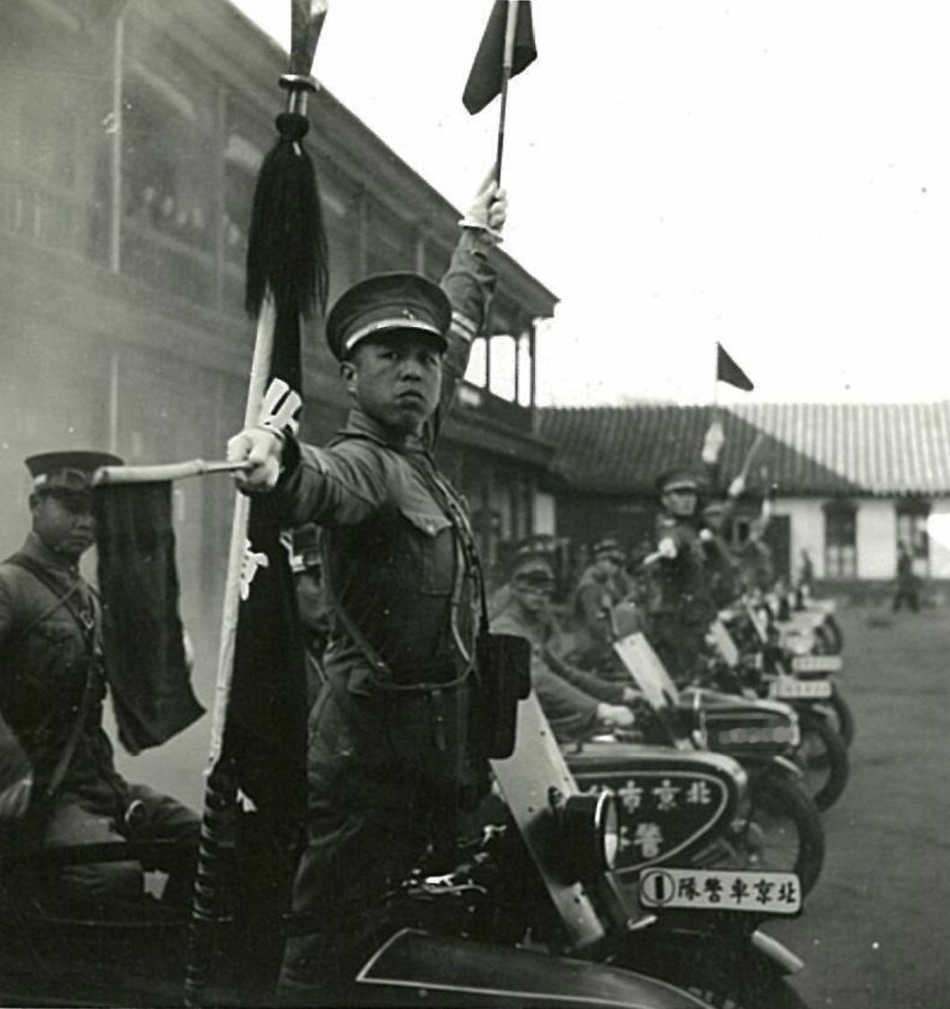 1938年，日占时期的北京（中国人）铁路警察。