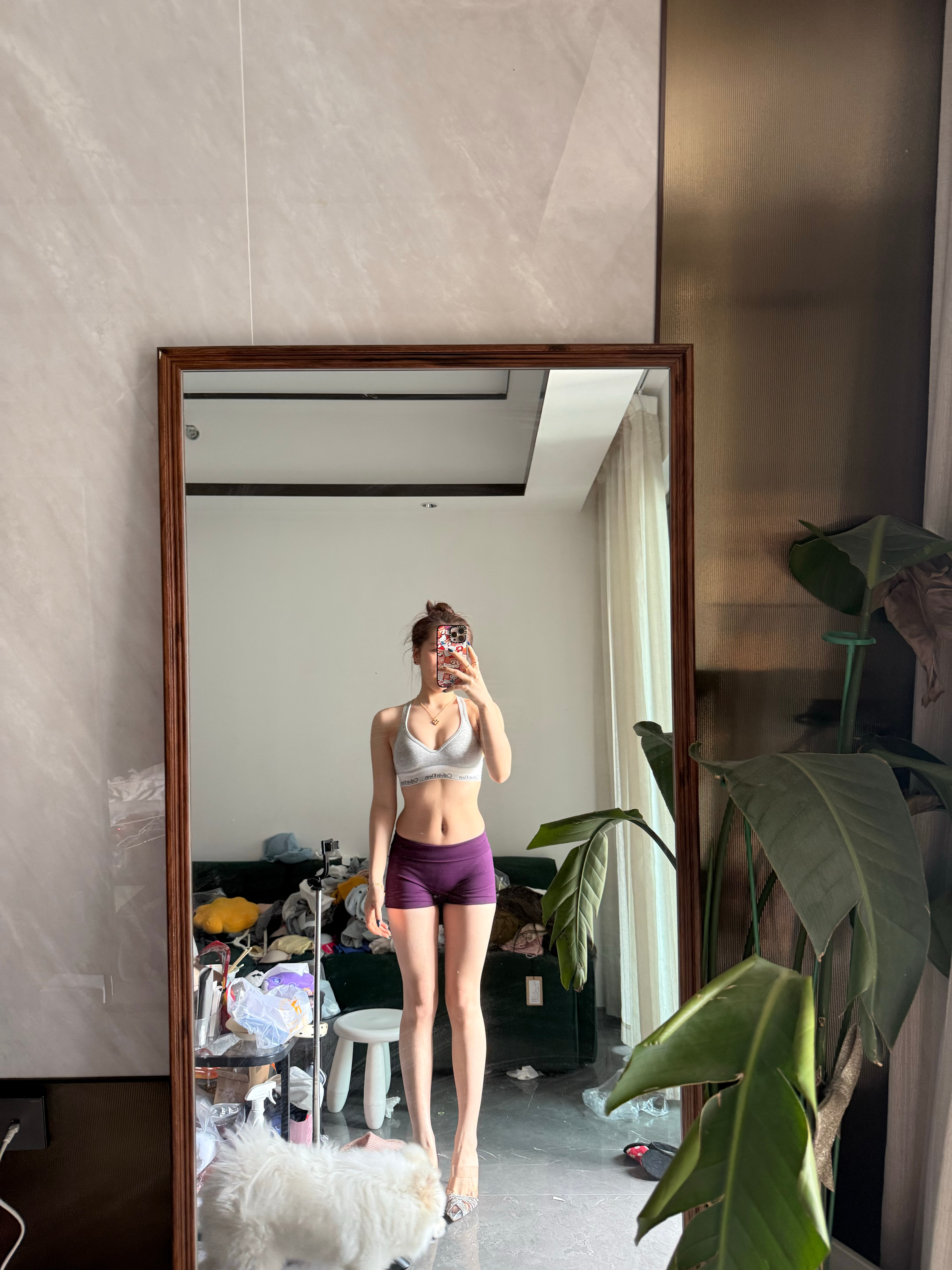 想今天吃海底捞。很累。但生活要继续。 ​​​