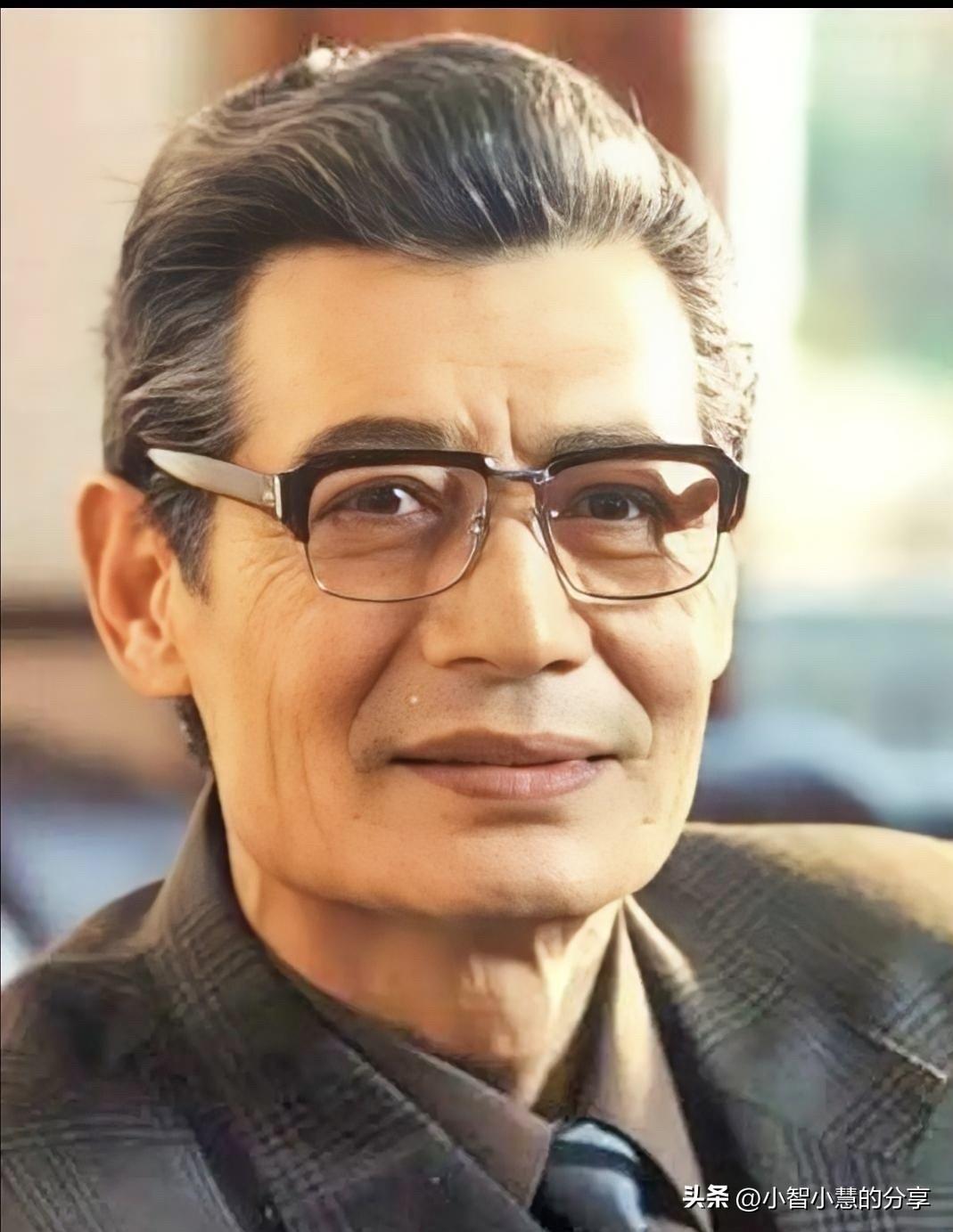 能认出照片中的这一位老演员的，你的年龄至少也有50岁以上了吧。他给人的感觉是第一