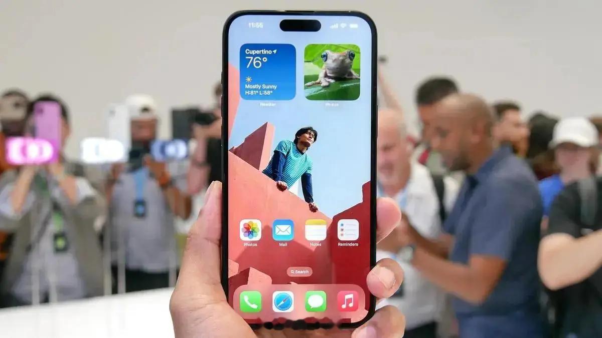 原来iPhone长按这么好用最近iPhone的热搜可是不少，难不成又滞销了？[d