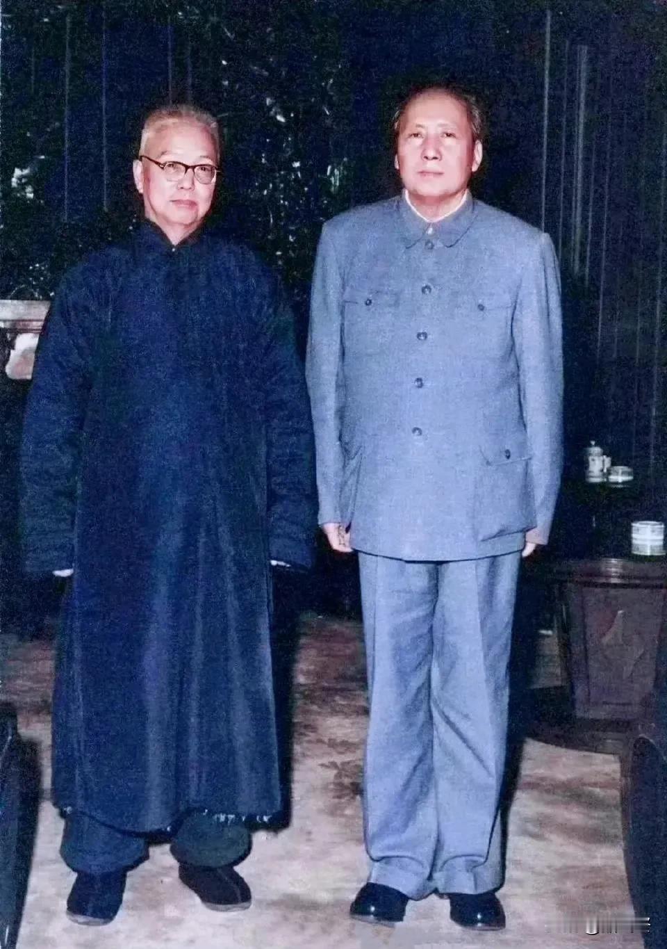 1958年，北京！
伟人与启蒙老师王季范的一张珍贵合影！
王季范比伟人大9岁，在