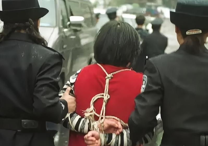 “止咳糖浆里有农药！”2023年，广西莫先生一声大喊后大喊，家人赶紧将他送医并报