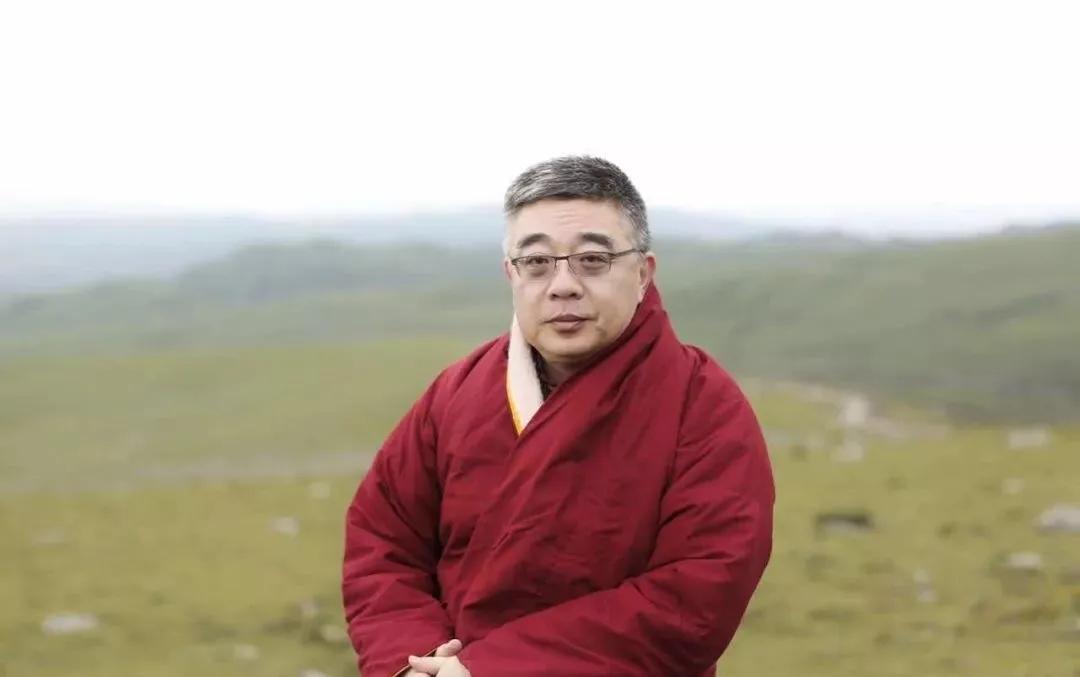 复旦大学钱文忠教授特别治愈的话：
“人这辈子，只要没躺进ICU，孩子没惹是生非，