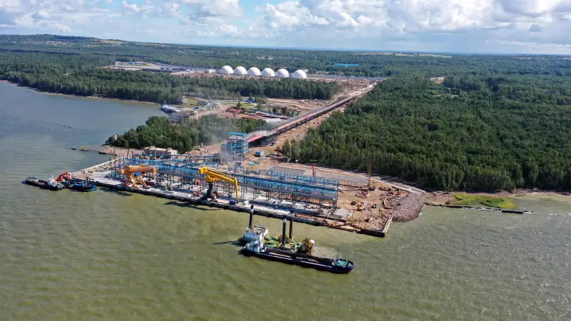 美伊以冲突中东局势幂谈天下 美国解除对俄罗斯石油制裁意味着什么美国给了市场一个短