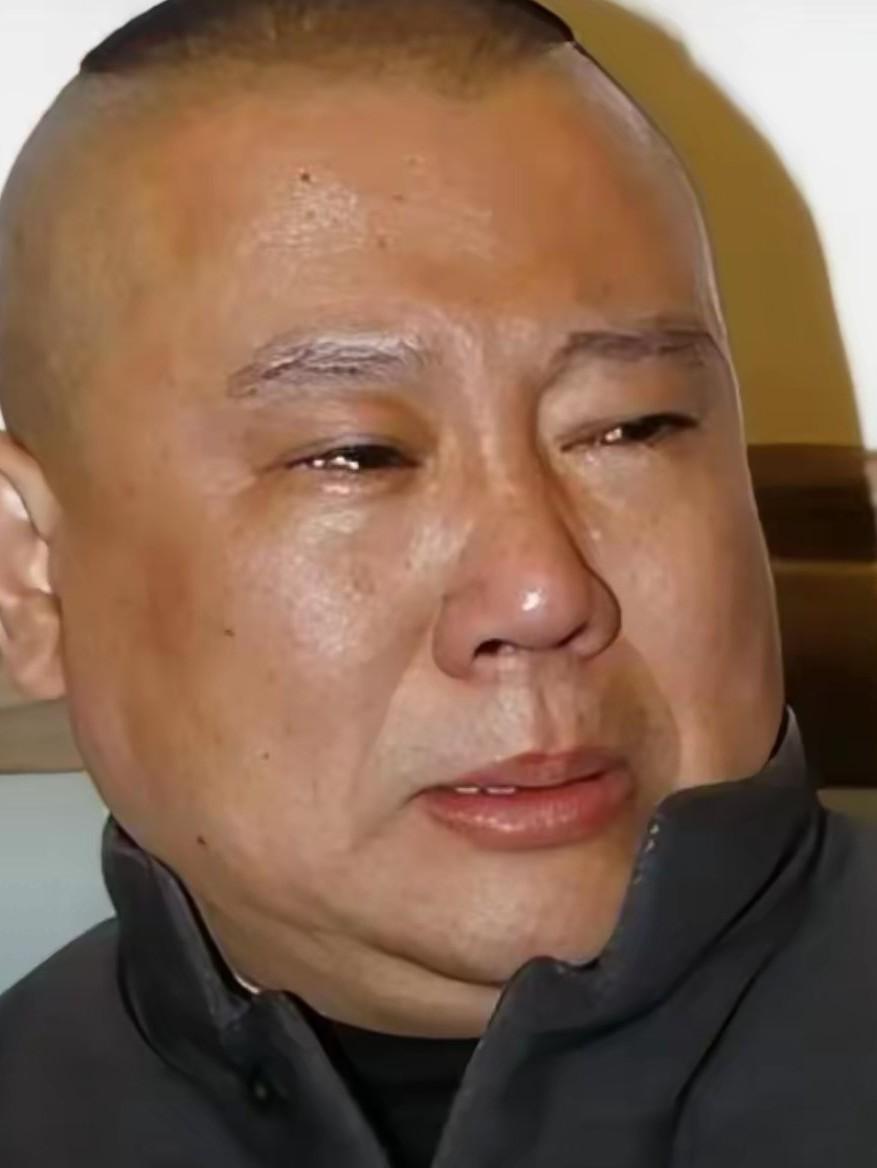 曹云金拯救了德云社！刚刚有位曹云金粉丝直播时表示:曹云金拯救了郭德纲，拯救了德云