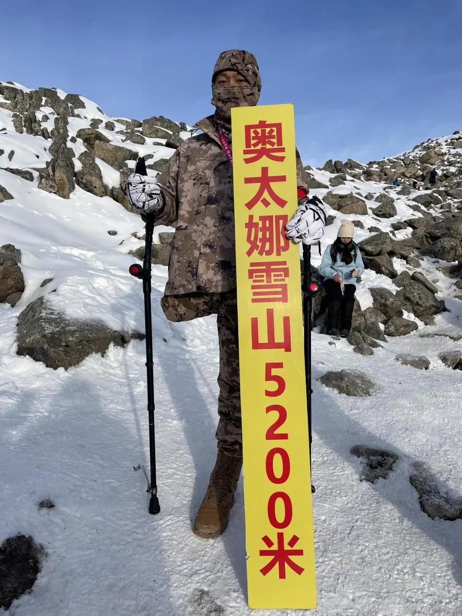 王辉，这位来自河北邯郸的29岁青年，曾经是一名军人，在保家卫国的岗位上挥洒青春。