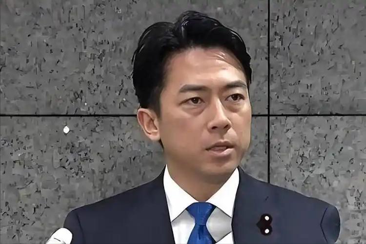 拿法国当挡箭牌鼓吹拥核，2.5 万民众围堵国会进行抗议，喊话高市早苗、小泉进次郎
